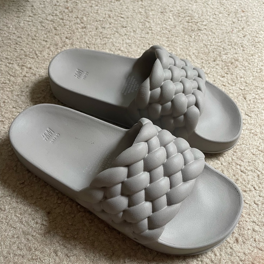 H&M Light Gray Braided Slide Sandals